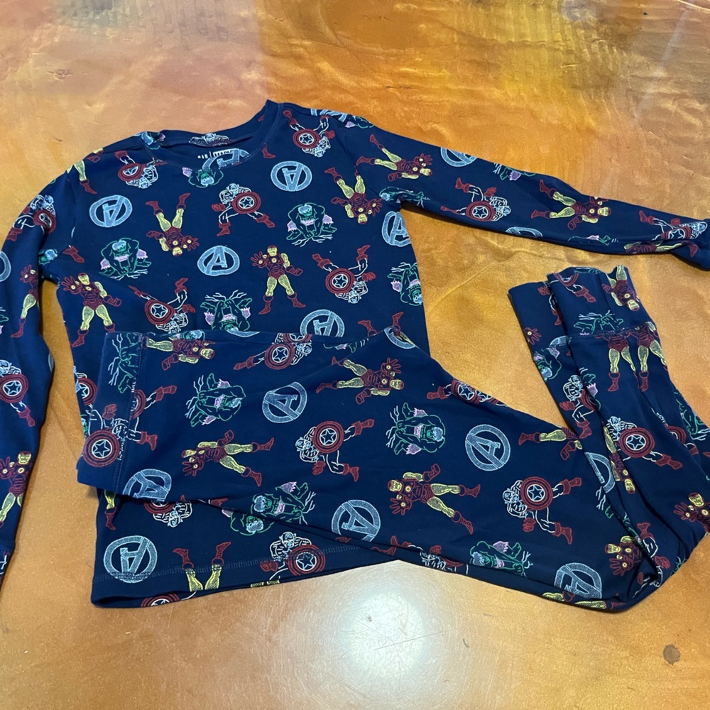 NWOT Gap kids Marvel pajamas